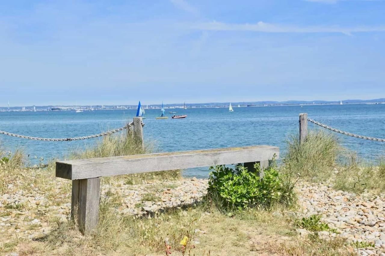 12A Solent Landing Direct Beach Access Бембридж Экстерьер фото